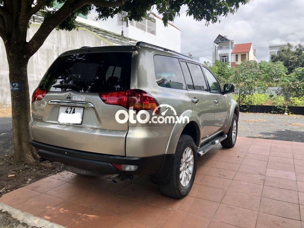 Mitsubishi Pajero Sport 2011 - Bán Mitsubishi Pajero Sport D 4x2 AT năm 2011 số tự động, 480 triệu