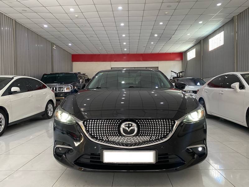 Mazda 6 2019 - Cần bán lại xe Mazda 6 2.0L Luxury năm 2019, màu đen