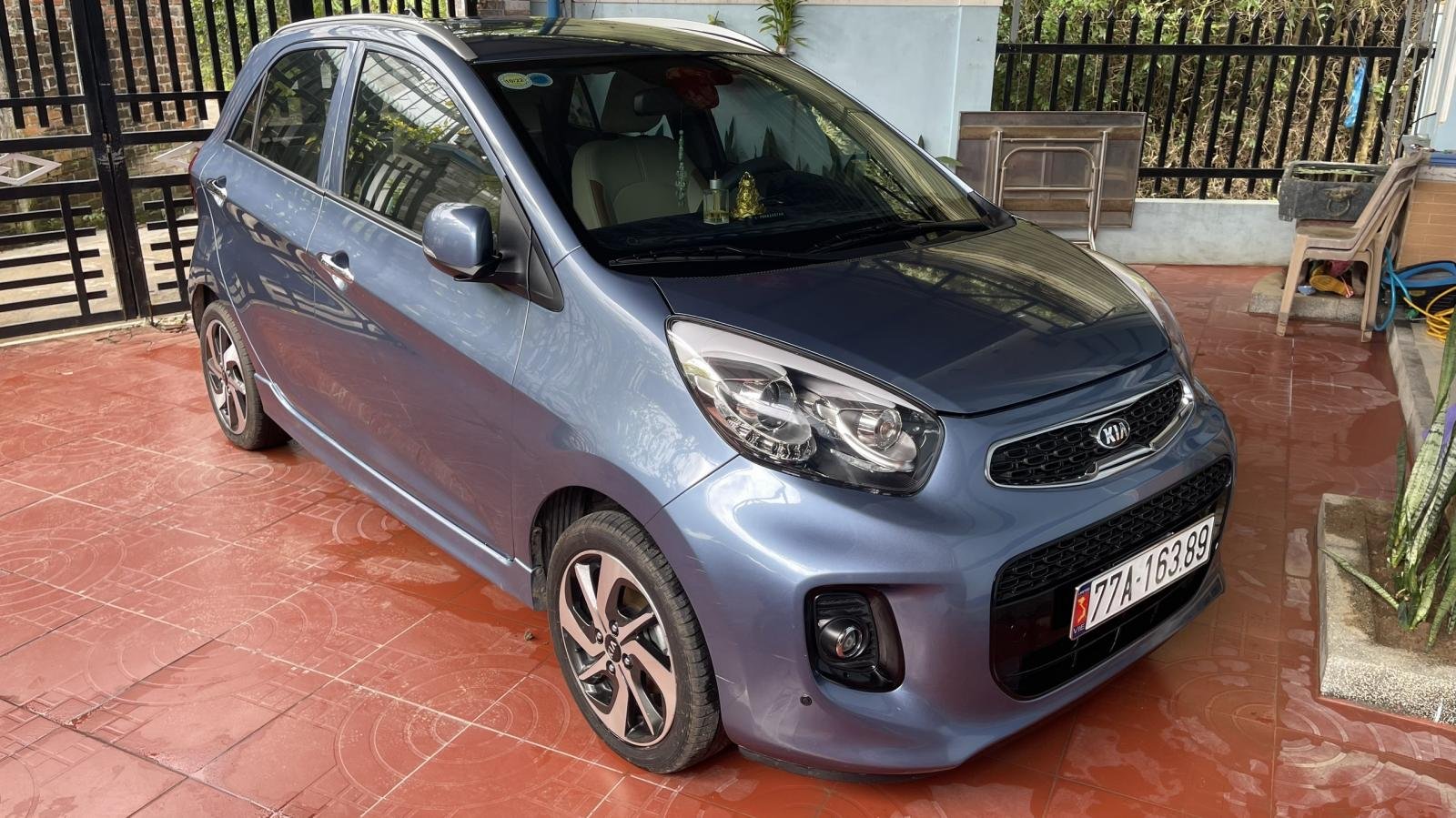 Kia Morning 2020 - Cần bán xe Kia Morning 1.25AT năm 2020, màu xám số tự động, giá chỉ 365 triệu