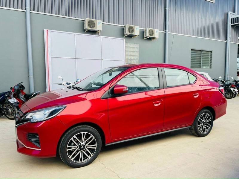 Mitsubishi Attrage 2022 - Cần bán Mitsubishi Attrage sản xuất năm 2022, màu đỏ, nhập khẩu nguyên chiếc