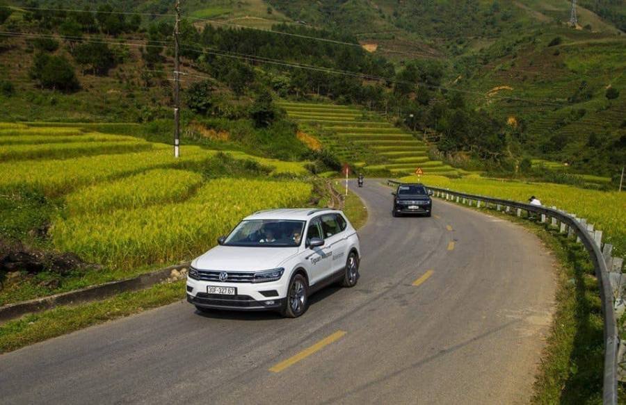 Volkswagen Tiguan 2020 - Bán Volkswagen Tiguan Elegance sản xuất 2020, màu trắng, nhập khẩu