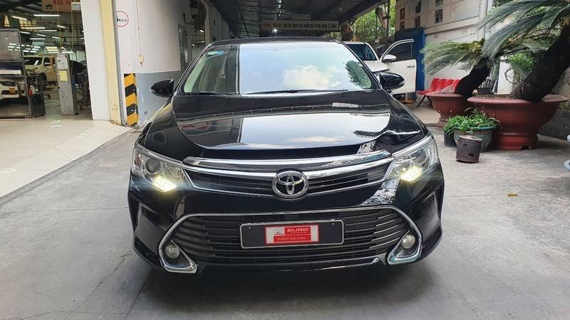Toyota Camry 2015 - Bán ô tô Toyota Camry sản xuất năm 2015