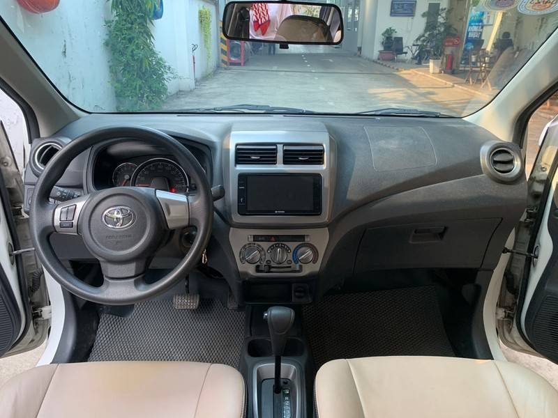 Toyota Wigo 2019 - Bán Toyota Wigo 1.2G AT năm sản xuất 2019, xe nhập, giá chỉ 355 triệu