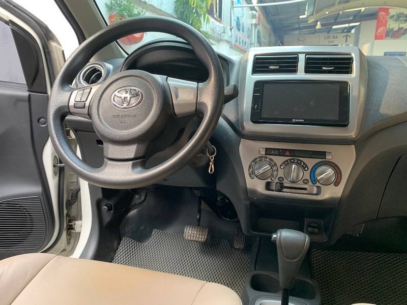 Toyota Wigo 2019 - Bán Toyota Wigo 1.2G AT năm sản xuất 2019, xe nhập, giá chỉ 355 triệu