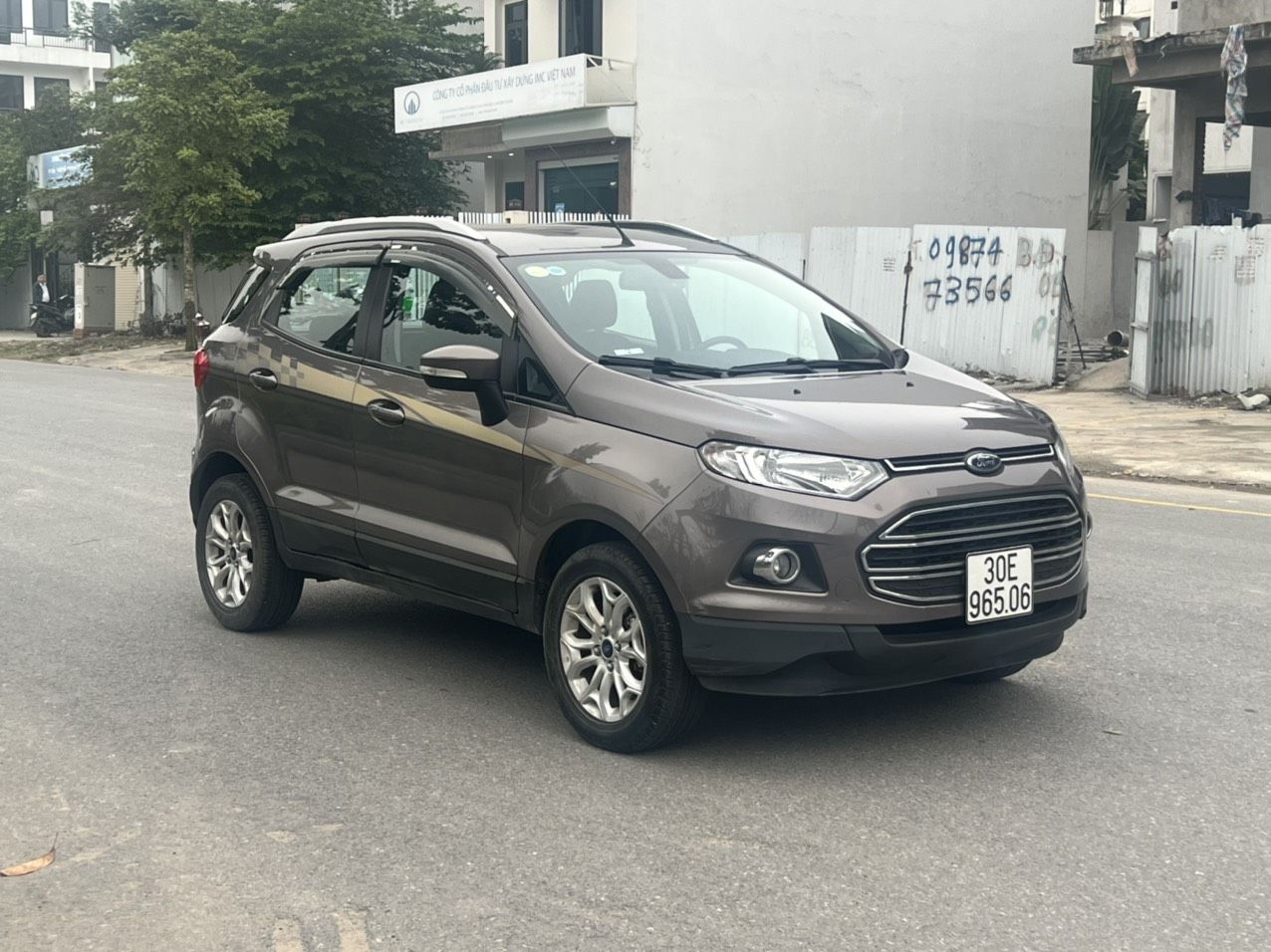 Ford EcoSport 2017 - Bán Ford EcoSport Titanium sản xuất năm 2017, giá tốt