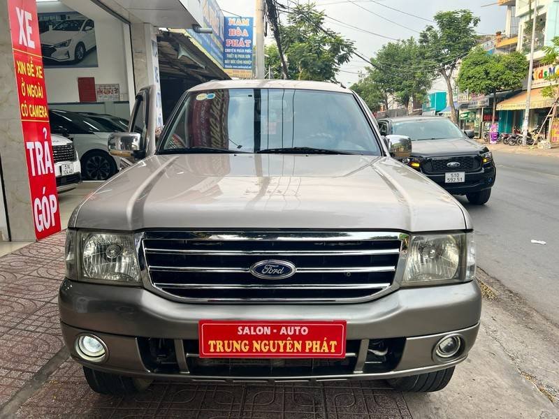 Ford Everest 2007 - Cần bán lại xe Ford Everest 2.5MT năm sản xuất 2007, màu xám, giá tốt