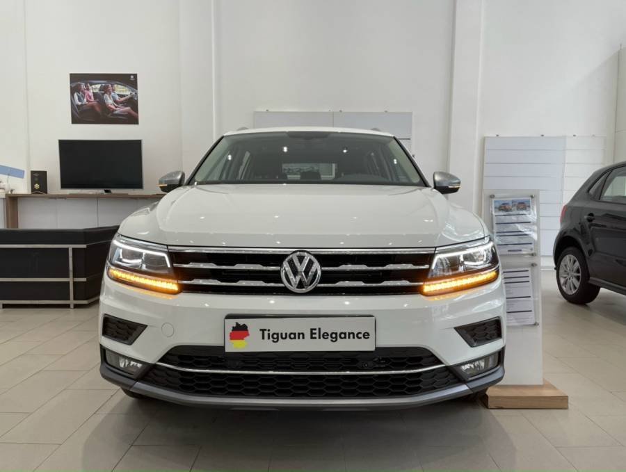 Volkswagen Tiguan 2022 - Bán xe Volkswagen Tiguan năm 2022, màu trắng, xe nhập