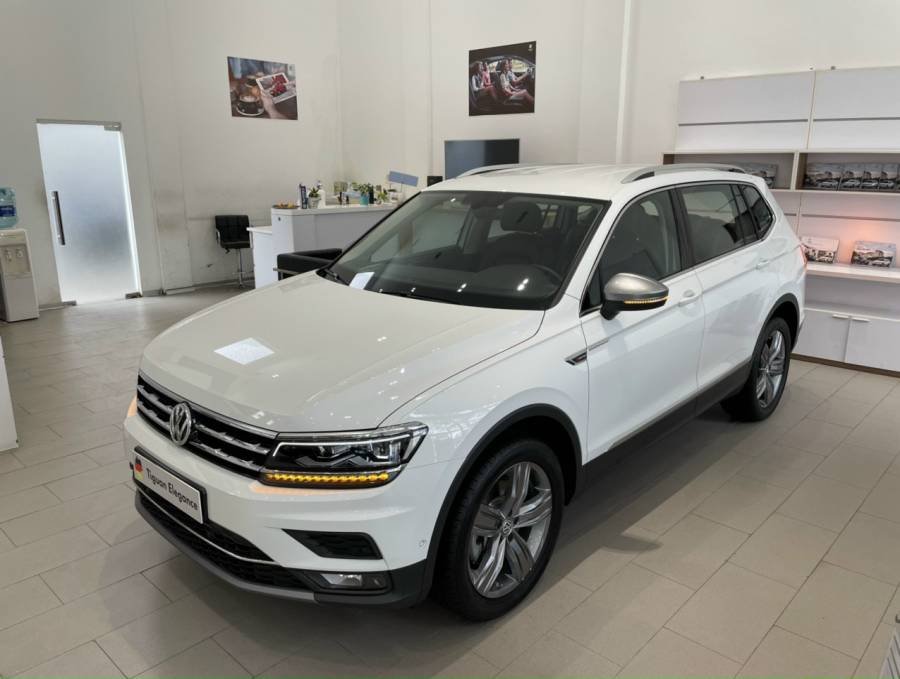 Volkswagen Tiguan 2022 - Bán xe Volkswagen Tiguan năm 2022, màu trắng, xe nhập