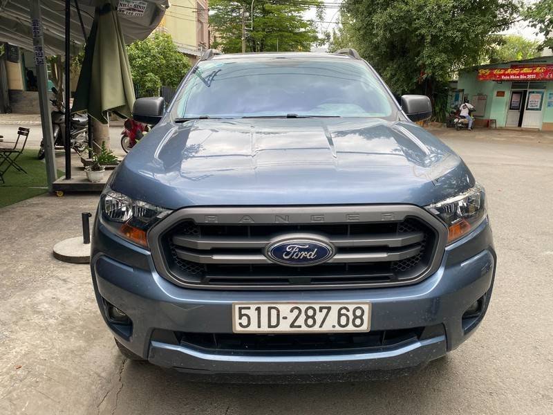 Ford Ranger 2019 - Cần bán lại xe Ford Ranger XLS 2.2 4x2MT sản xuất 2019, màu xanh lam, xe nhập số sàn