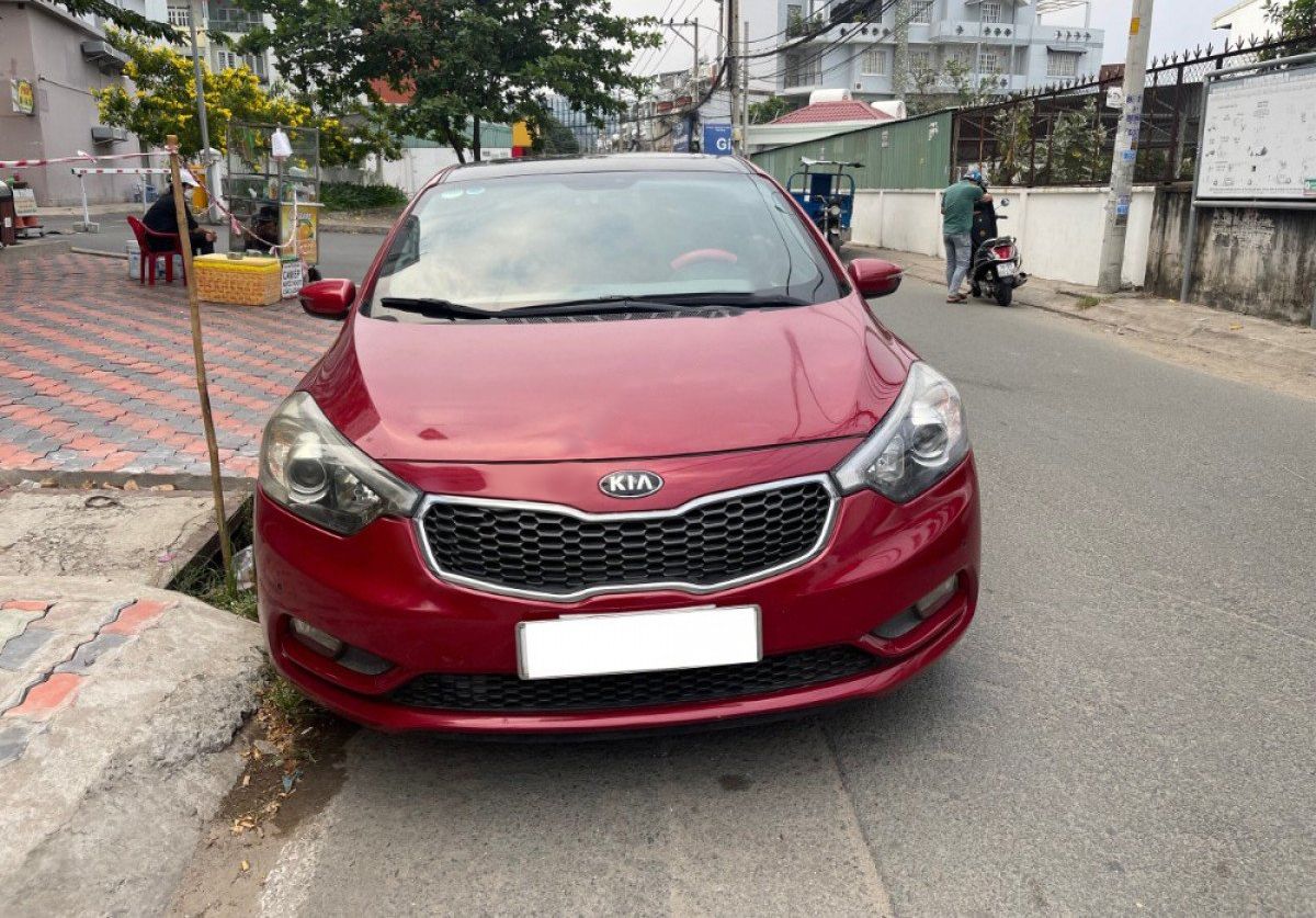 Kia K3 2015 - Bán Kia K3 1.6AT sản xuất năm 2015, màu đỏ