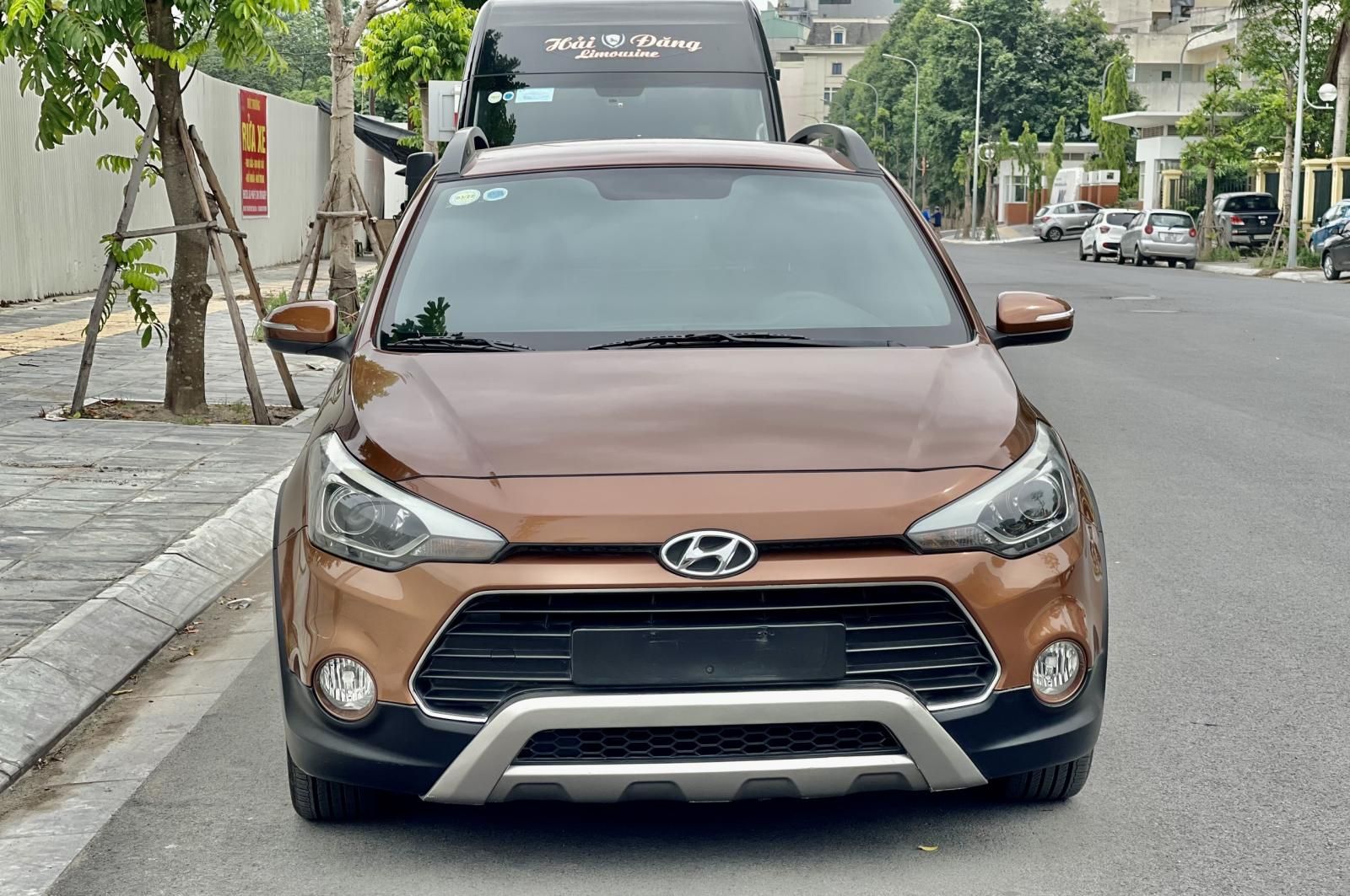 Hyundai i20 Active 2016 - Hyundai i20 Active 2016 chạy 58.000 km giá 475tr