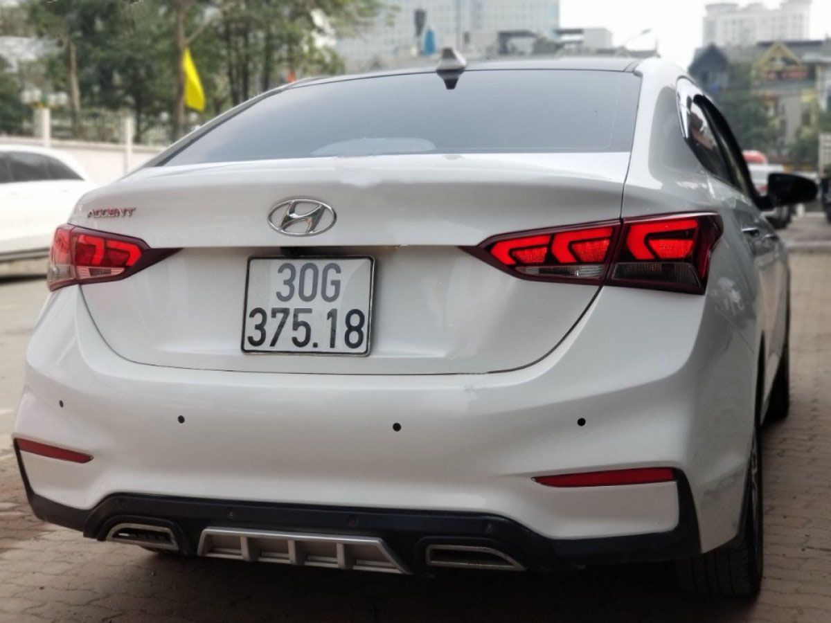 Hyundai Accent 2019 - Cần bán gấp Hyundai Accent 1.4ATH sản xuất 2019, màu trắng