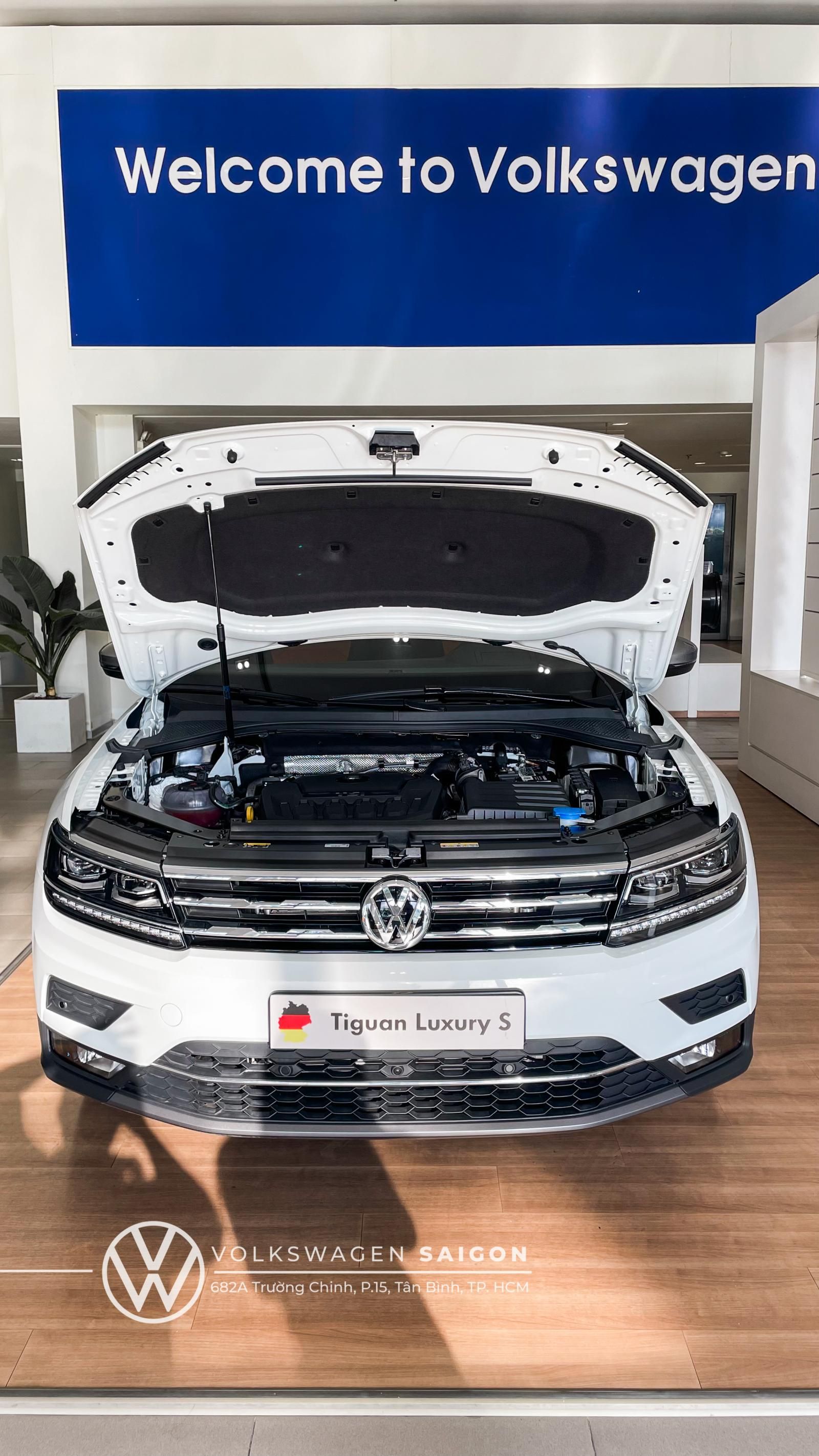 Volkswagen Tiguan 2022 - [Volkswagen Vũng Tàu ]Tiguan Luxury S 2022 màu trắng, động cơ 2.0 Turbo, SUV 7 chỗ gầm cao cho gia đình, dẫn động 2 cầu