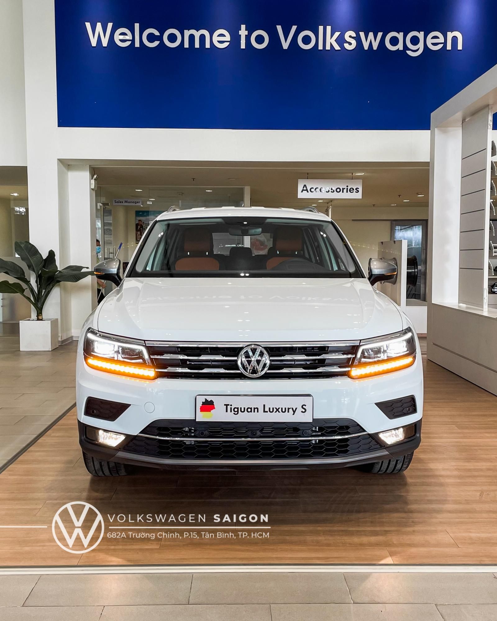 Volkswagen Tiguan 2022 - [Volkswagen Vũng Tàu ]Tiguan Luxury S 2022 màu trắng, động cơ 2.0 Turbo, SUV 7 chỗ gầm cao cho gia đình, dẫn động 2 cầu