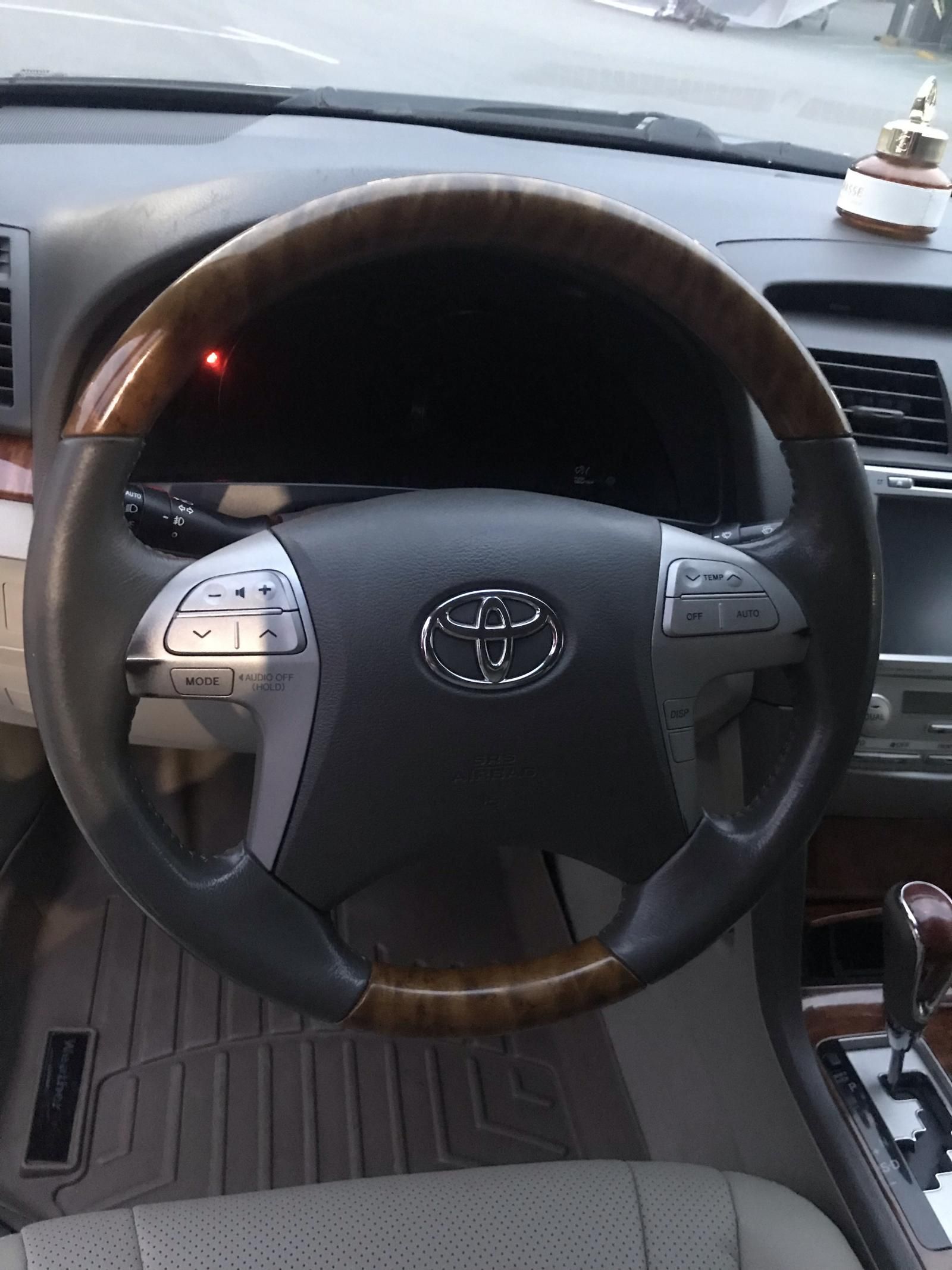 Toyota Camry 2011 - Bán Toyota Camry 2.4 sản xuất năm 2011,xe đẹp nguyên bản, giá tốt