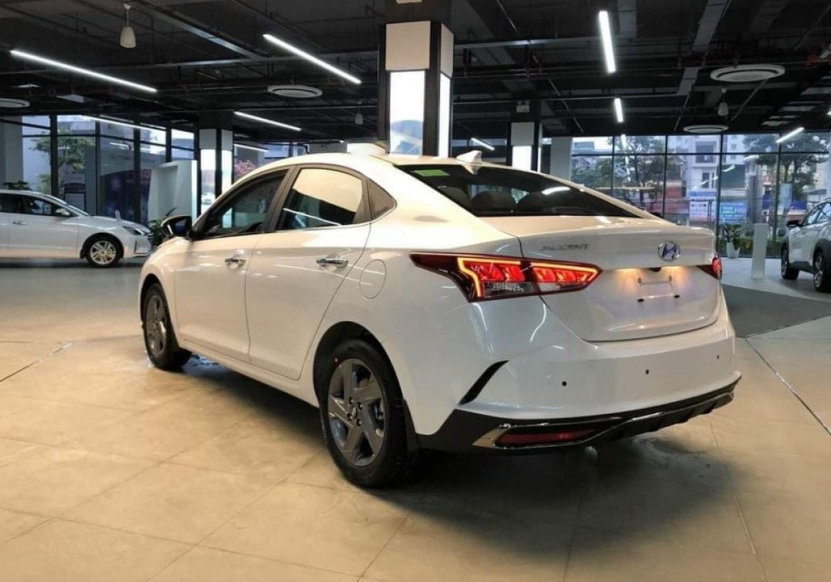 Hyundai Accent 2022 - Bán ô tô Hyundai Accent 1.4 ATH sản xuất năm 2022, màu trắng