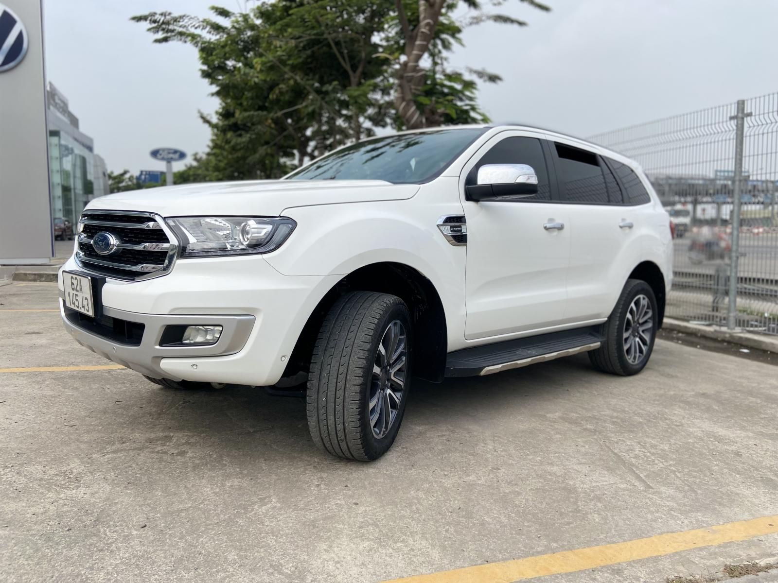 Ford Everest 2018 - Wildtrak Biturbo 2.0A/T 4WD, màu trắng 1 đời chủ, xe bao đẹp và chất