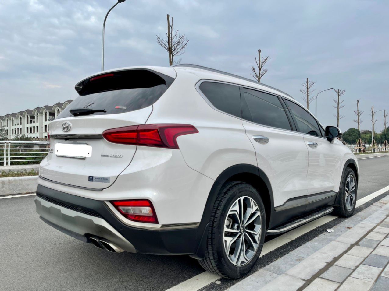 Hyundai Santa Fe 2020 - Cần bán Hyundai Santa Fe Premium máy dầu 2020, màu trắng