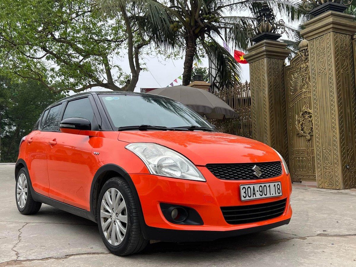 Suzuki Swift 2015 - Bán Suzuki Swift năm 2015, màu đỏ, 383 triệu