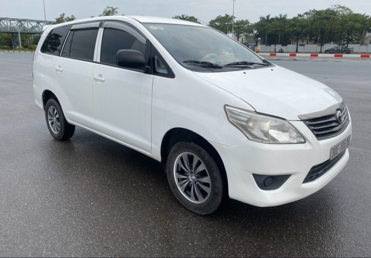 Toyota Innova 2015 - Xe Toyota Innova 2.0E năm 2015, màu trắng