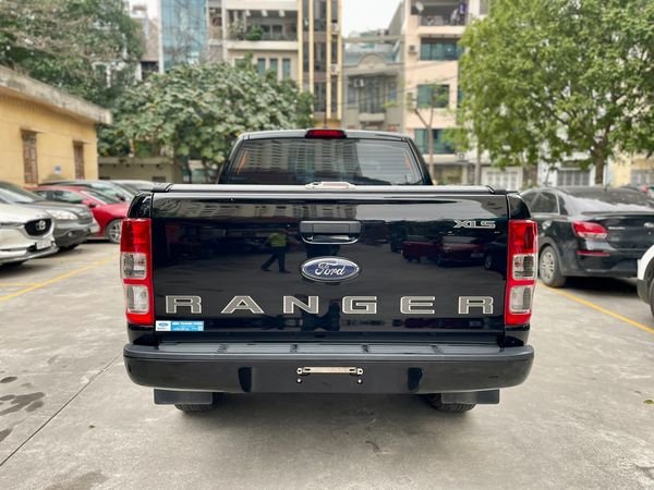 Ford Ranger 2021 - Bán Ford Ranger XLS năm sản xuất 2021, màu đen, nhập khẩu  