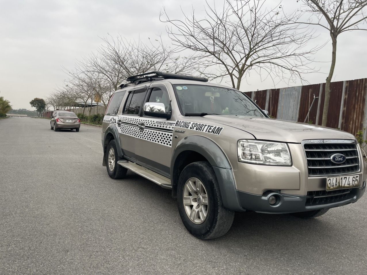 Ford Everest 2008 - Bán Ford Everest đời 2008 máy dầu 279tr