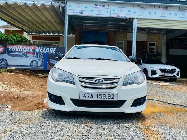 Hyundai Avante 2013 - Cần bán gấp Hyundai Avante 1.6MT năm 2013, màu trắng