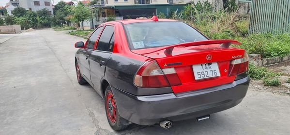 Mitsubishi Lancer 2001 - Cần bán Mitsubishi Lancer sản xuất 2001, màu đỏ