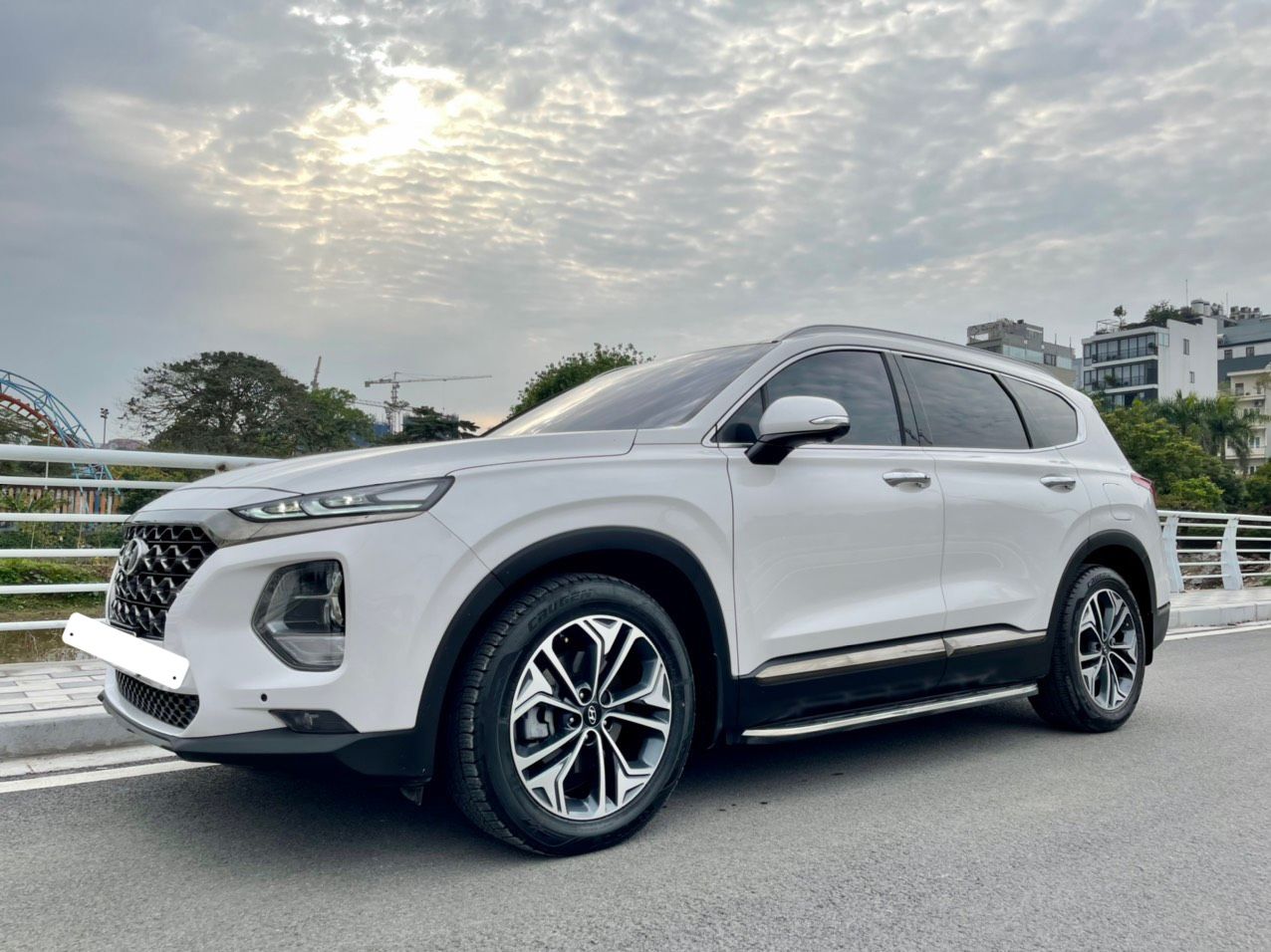 Hyundai Santa Fe 2020 - Cần bán Hyundai Santa Fe Premium máy dầu 2020, màu trắng