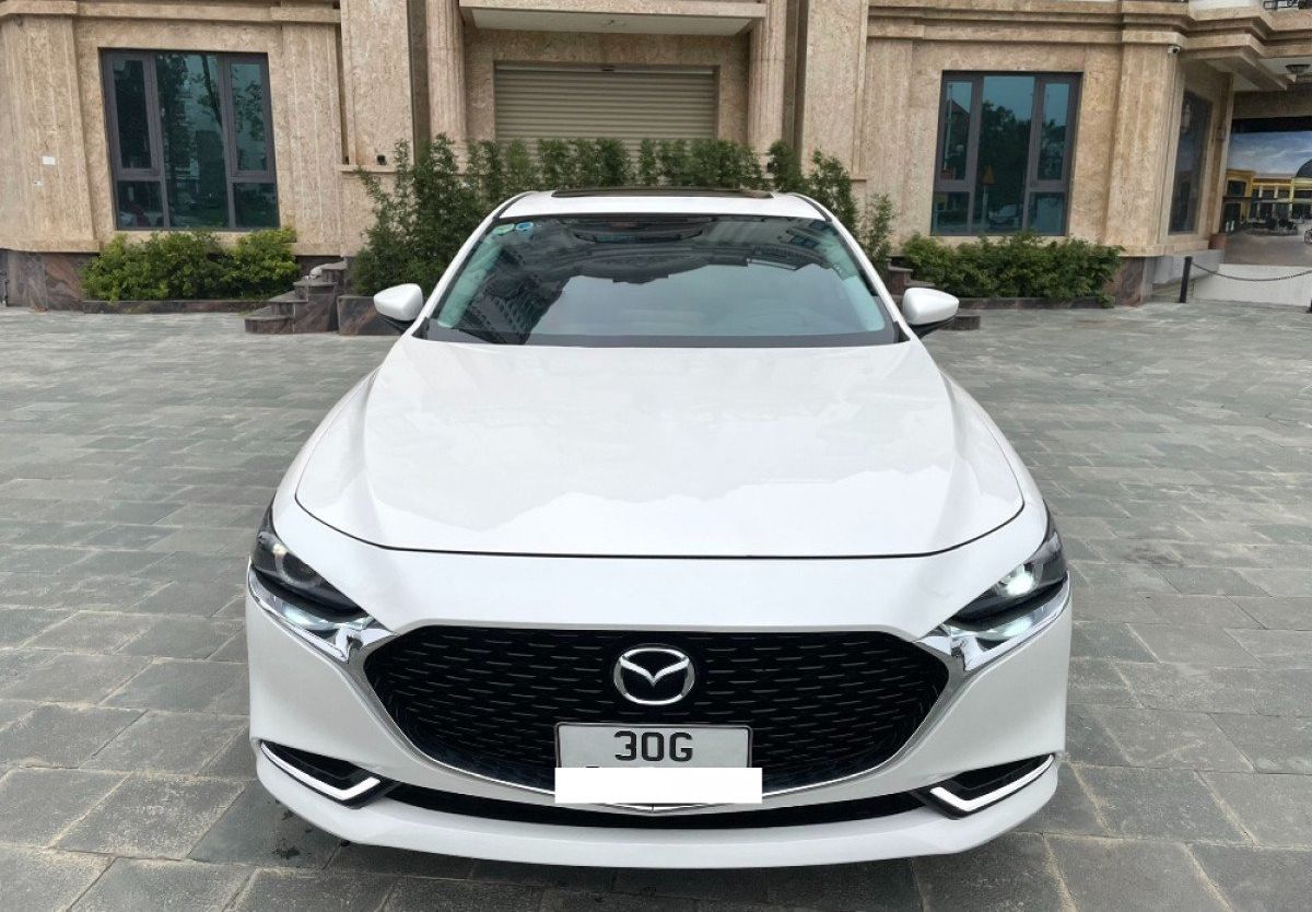 Mazda 3 2020 - Xe Mazda 3 2.0 năm sản xuất 2020, màu trắng, giá chỉ 768 triệu