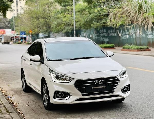 Hyundai Accent 2018 - Bán Hyundai Accent 1.4AT bản đặc biệt năm 2018, màu trắng