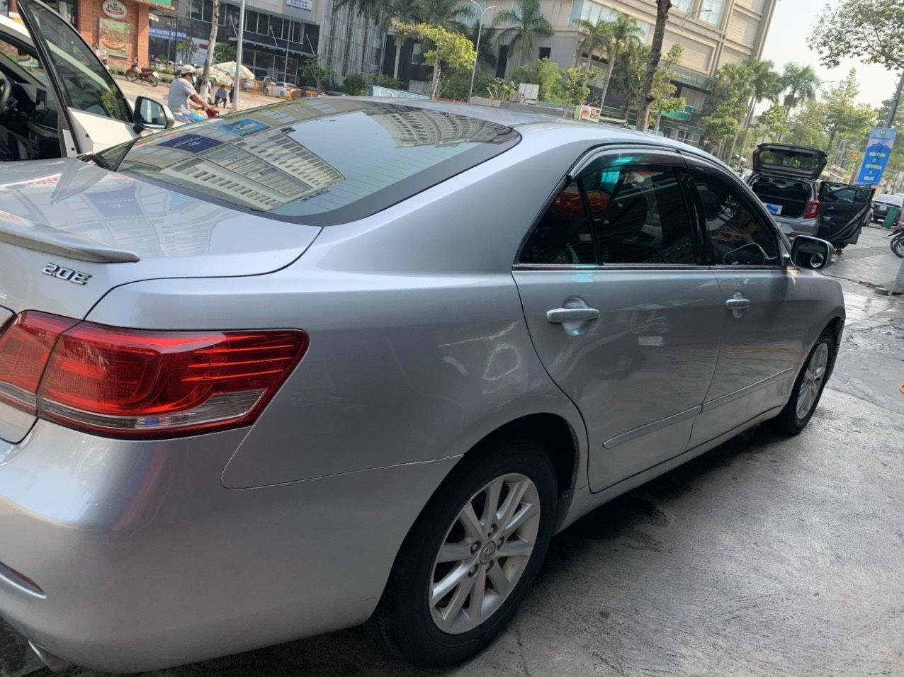 Toyota Camry 2009 - Bán Toyota Camry  2009 còn mới giá chỉ 485tr