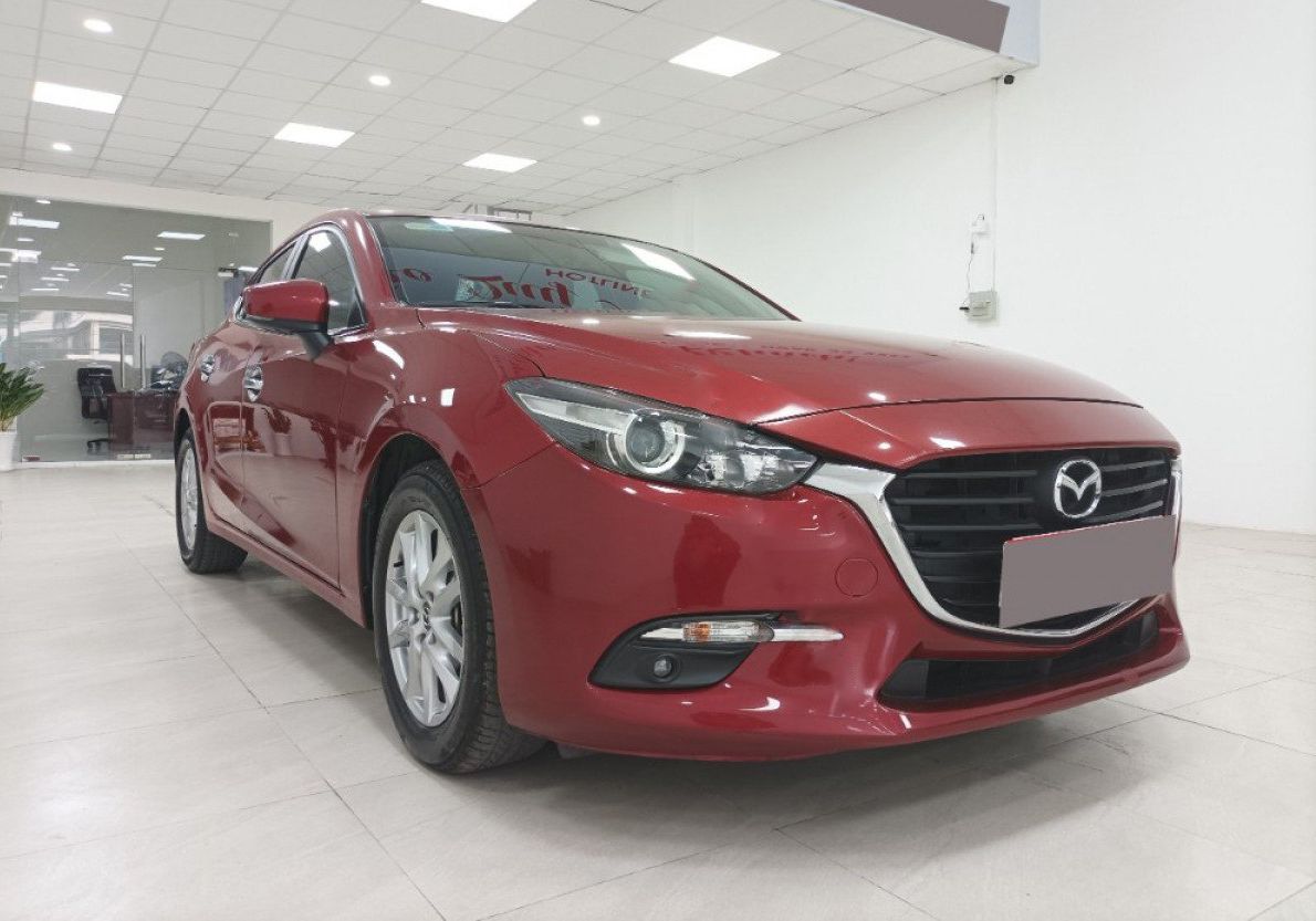 Mazda 3 2018 - Xe Mazda 3 sản xuất 2018, màu đỏ