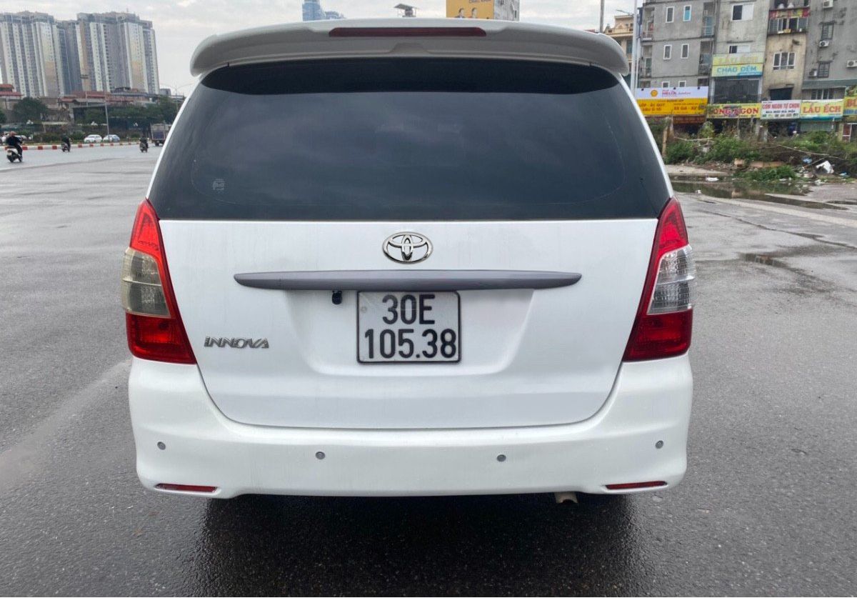 Toyota Innova 2015 - Xe Toyota Innova 2.0E năm 2015, màu trắng