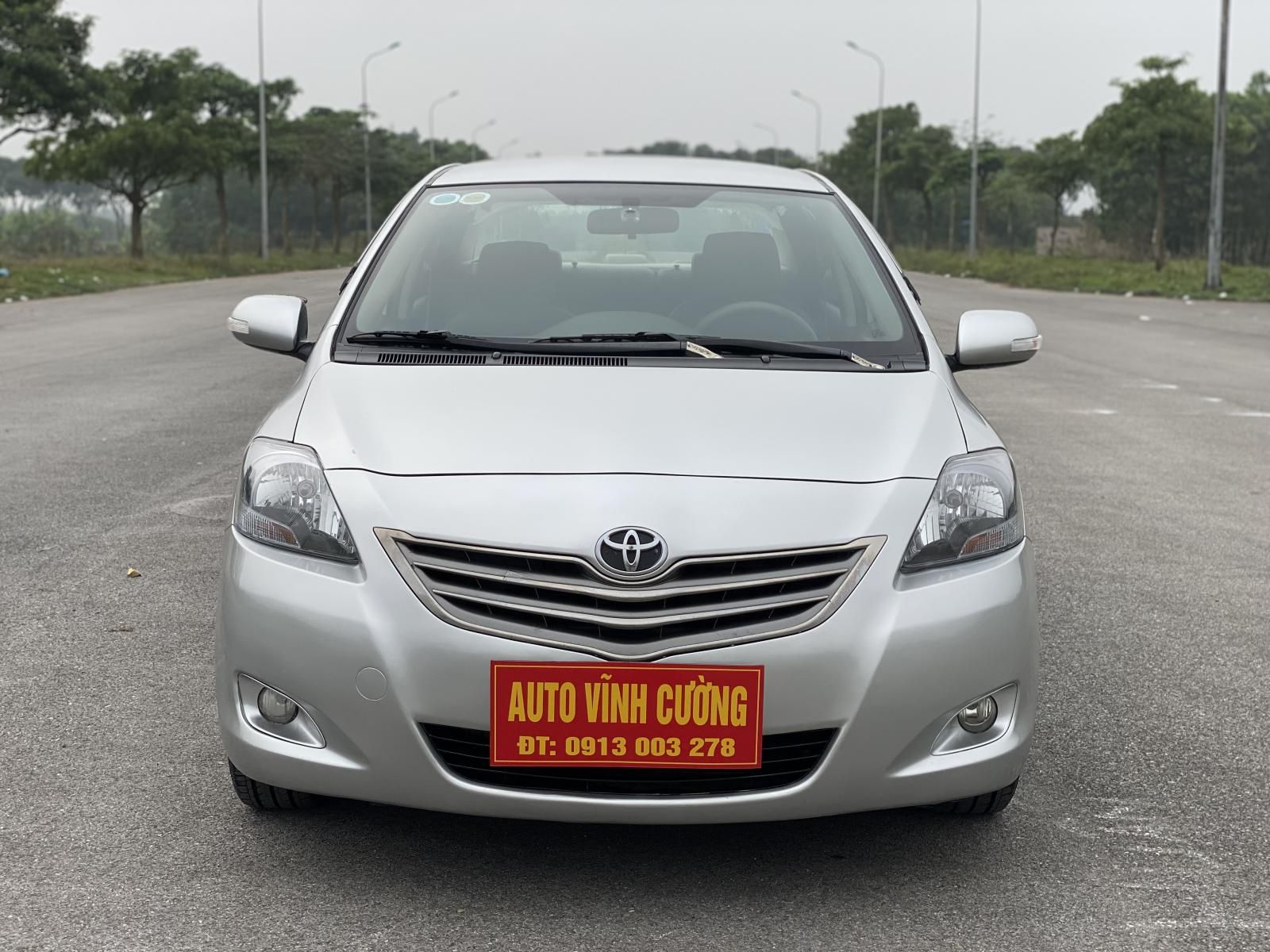 Toyota Vios 2013 - Cần bán lại xe Toyota Vios năm 2013 ít sử dụng giá tốt