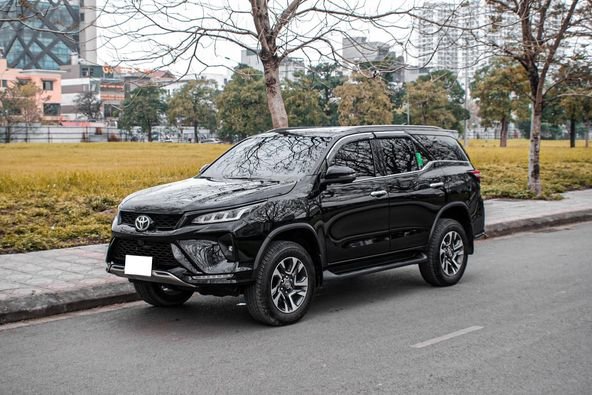 Toyota Fortuner 2019 - Cần bán gấp Toyota Fortuner giá 1tỷ 165tr