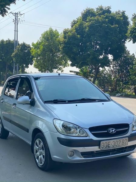 Hyundai Getz 2009 - Cần bán Hyundai Getz 1.1MT năm sản xuất 2009, màu bạc số sàn