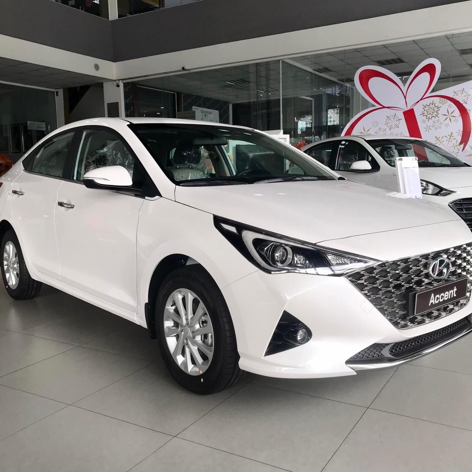 Hyundai Accent 2022 - Bán ô tô Hyundai Accent 1.4MT sản xuất năm 2022, màu trắng, giá tốt