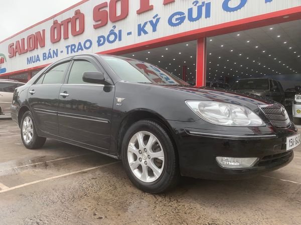 Toyota Camry 2005 - Cần bán lại xe Toyota Camry năm sản xuất 2005, màu đen, giá tốt