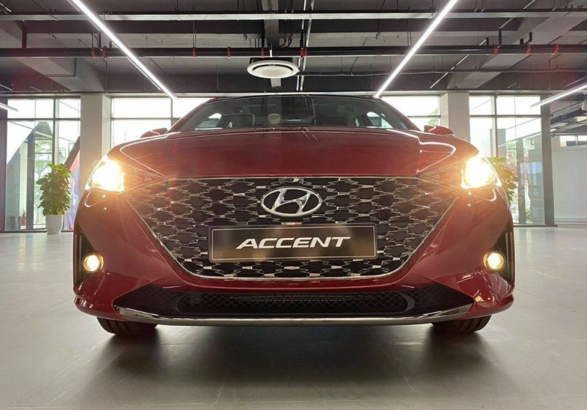 Hyundai Accent 2022 - Bán ô tô Hyundai Accent năm 2022, màu đỏ