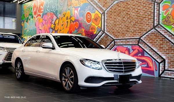 Mercedes-Benz E200 2020 - Bán Mercedes E200 Exclusive năm sản xuất 2020, màu trắng