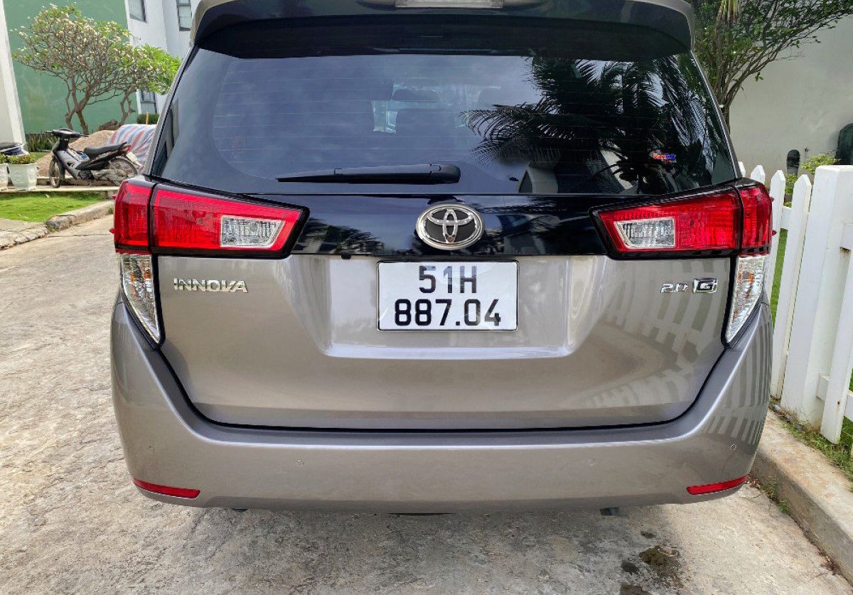 Toyota Innova 2021 - Cần bán Toyota Innova 2.0G năm 2021, màu ghi xám