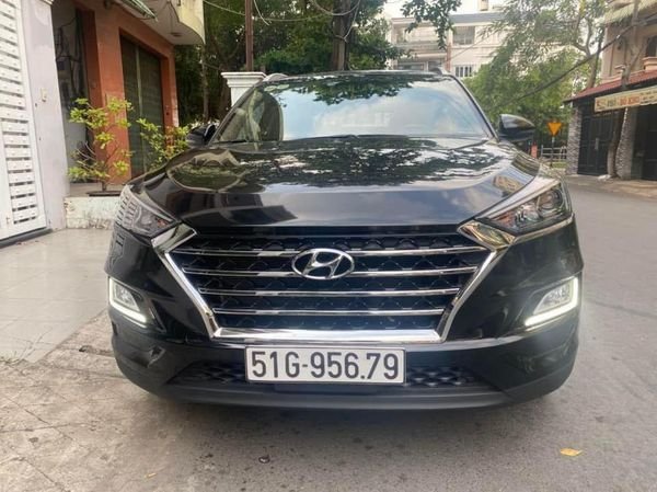 Hyundai Tucson 2019 - Cần bán Hyundai Tucson 2.0AT bản tiêu chuẩn sản xuất 2019, màu đen