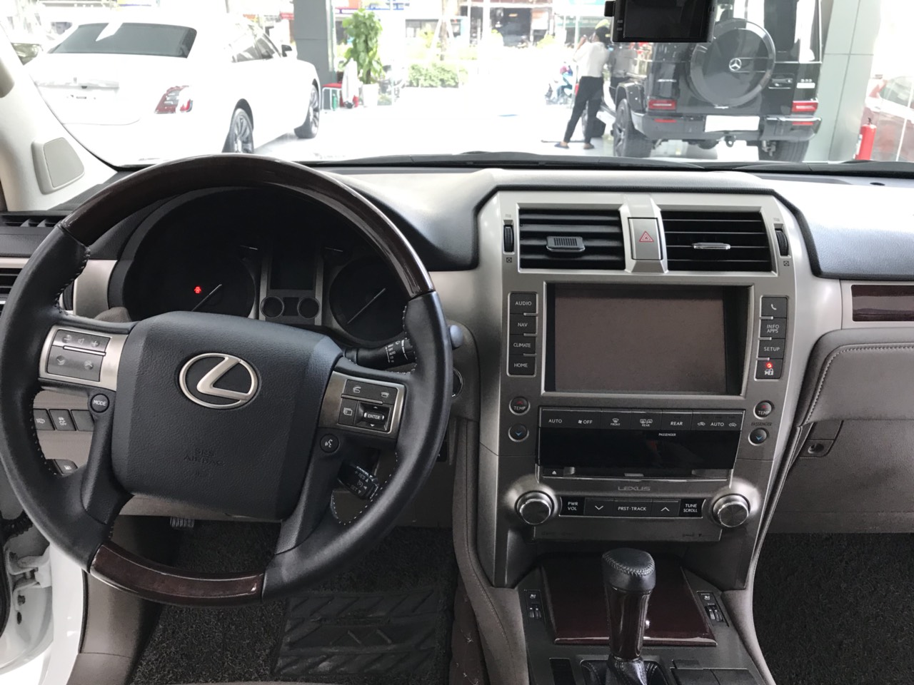 Lexus GX460 2015 - Bán chiếc Lexus GX460 Xuất Mỹ đẹp nhất Việt Nam. Xe sản xuất 2015 đăng ký 2017