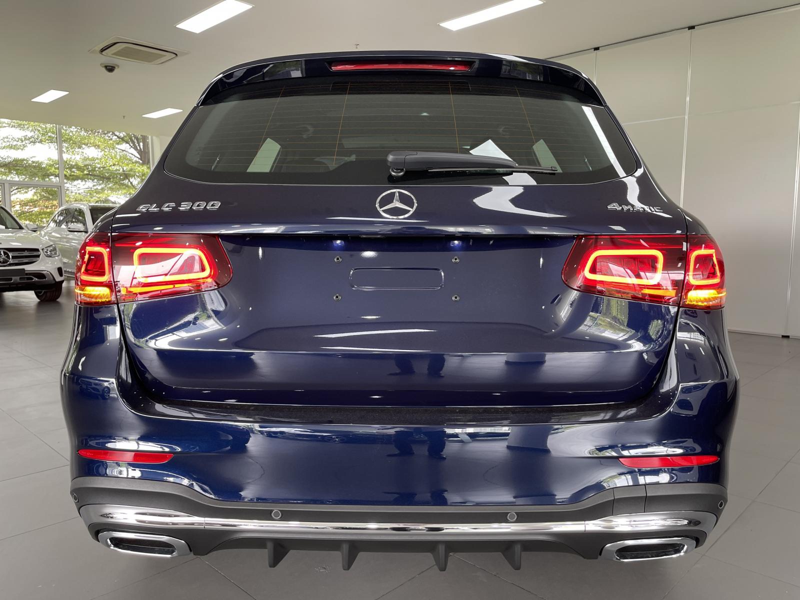 Mercedes-Benz GLC 300 4Matic 2022 - Mercedes GLC300 4Matic 2022 - Màu Xanh Giao Liền Quận 8 - Quang 0901 078 222