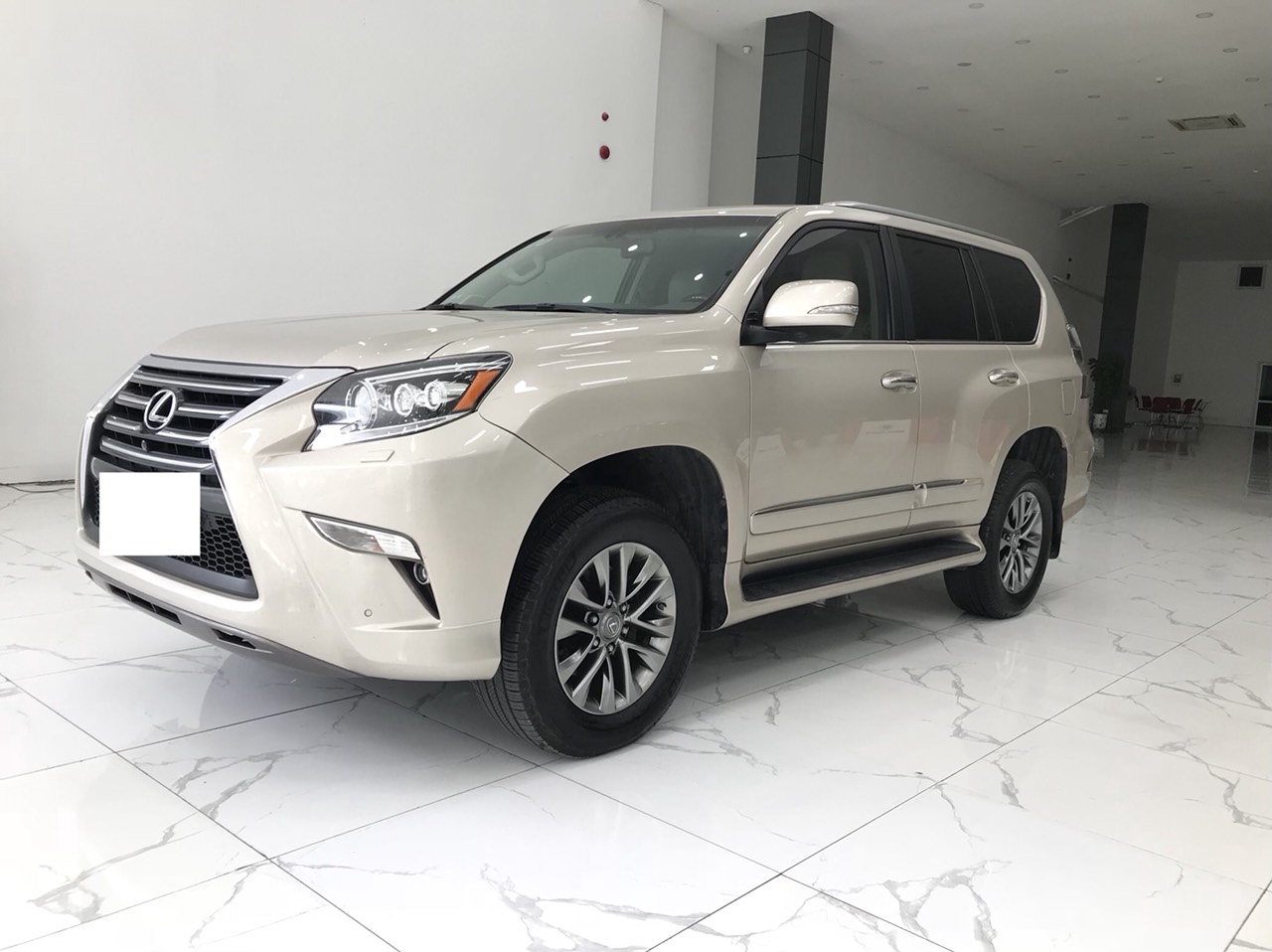 Lexus GX460 2014 - Cần bán xe Lexus GX460 sản xuất năm 2014 nhập khẩu chính hãng , xe chủ đi rất giữ gìn 