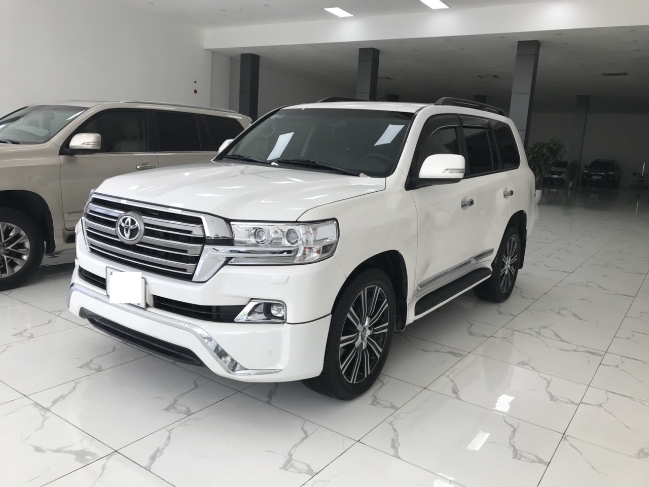 Toyota Land Cruiser 2014 - Bán chiếc Toyota Landcruiser 4.6V8 sản xuất 2014 xe đã được lên Phom