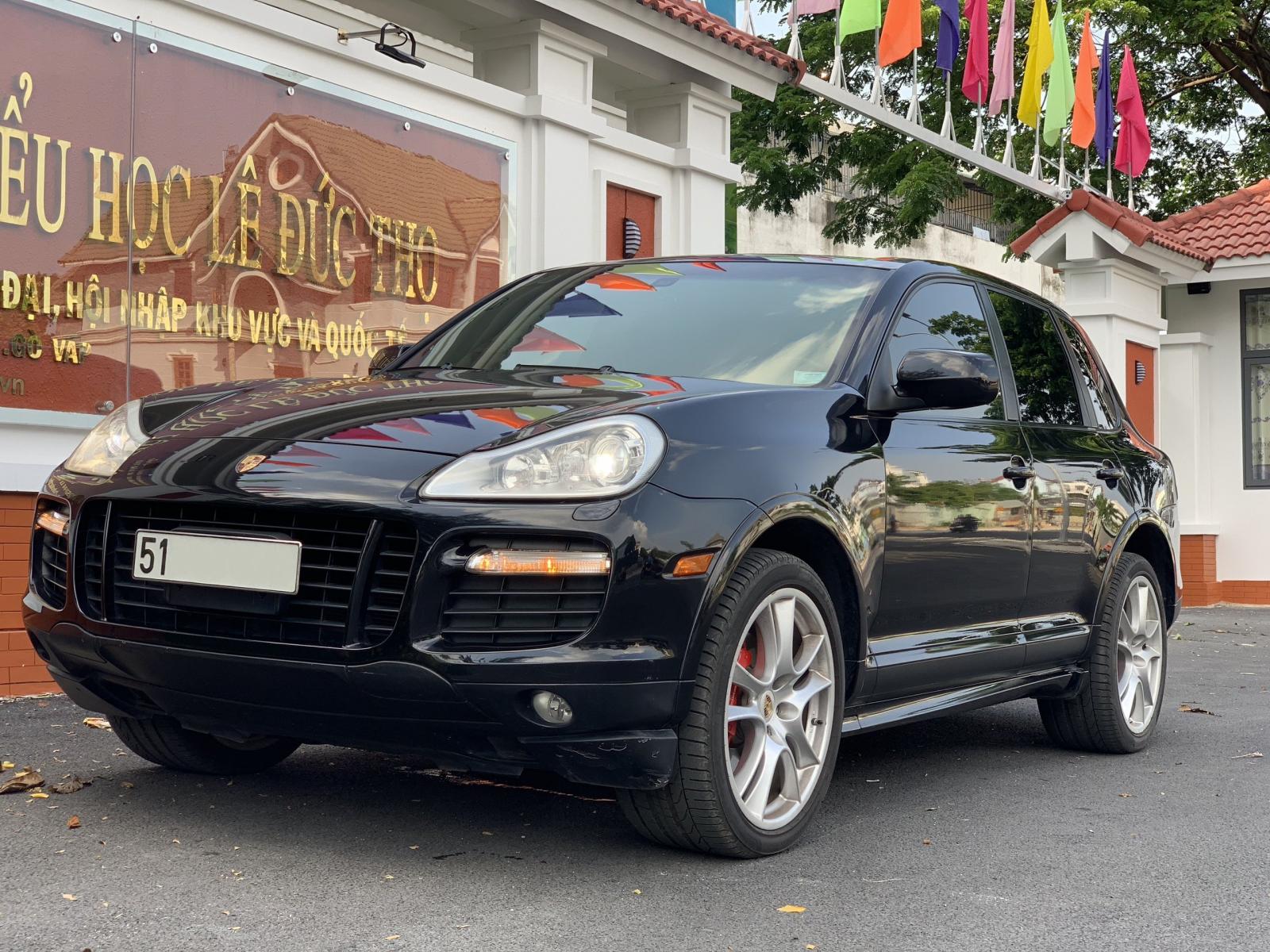 Porsche Cayenne GTS 2009 - Bán xe Porsche Cayenne GTS Model 2009 , màu đen nội thất kem