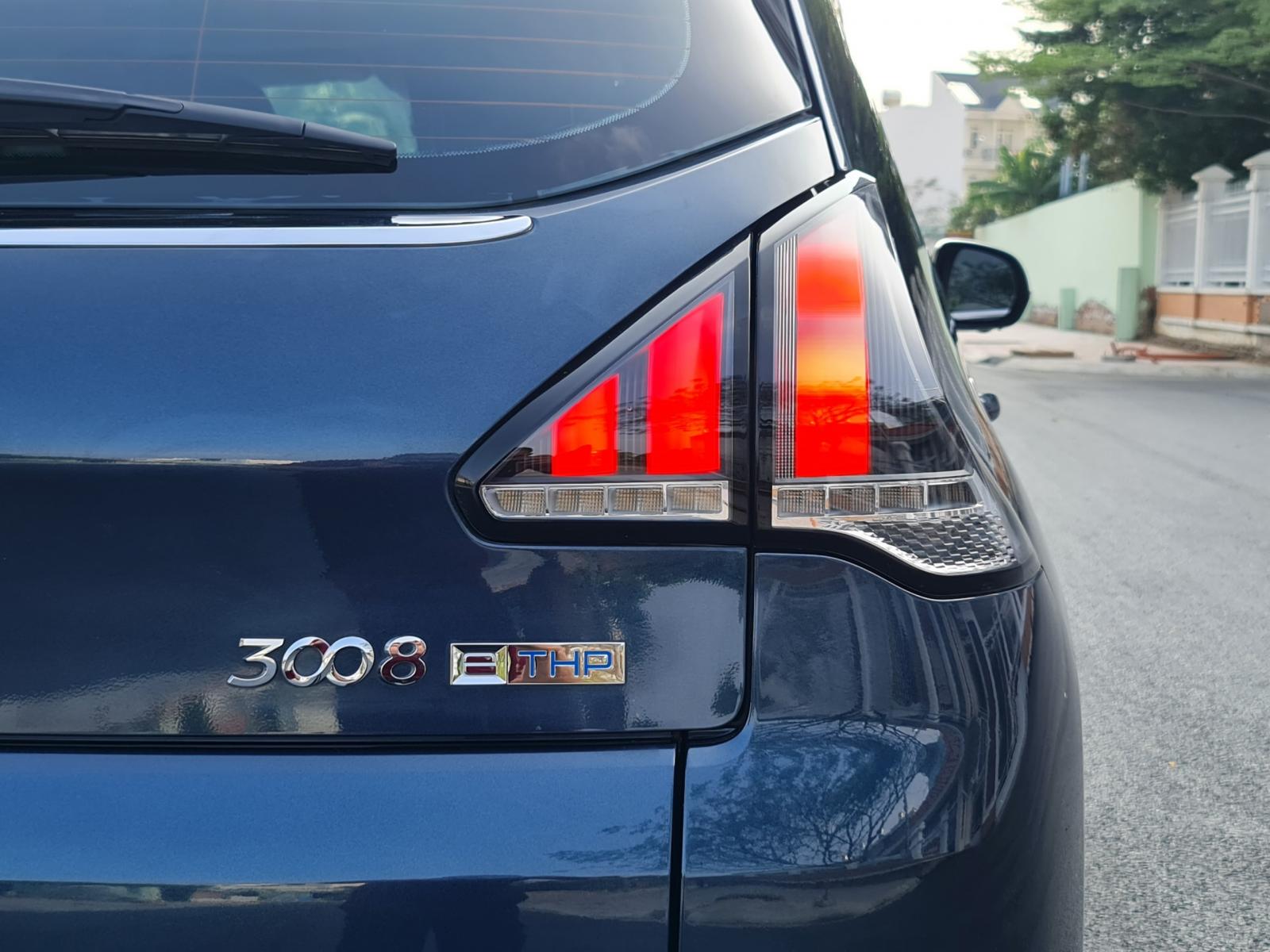 Peugeot 3008 2018 - Chính chủ bán xe 3008 sx2018 1.6 Turbo trang bị tiện nghi