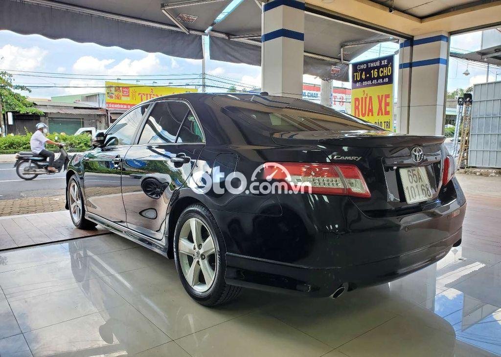 Toyota Camry 2010 - Bán xe Toyota Camry năm sản xuất 2010, màu đen, xe nhập